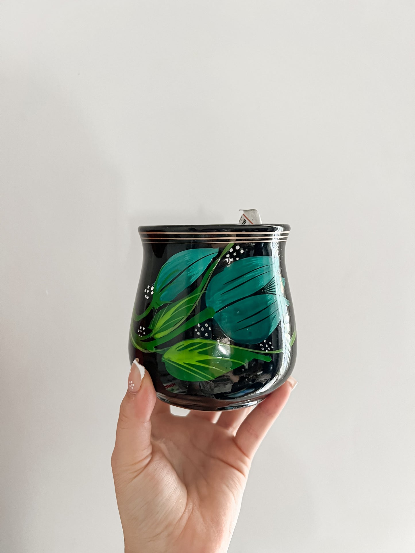 Tulip Artesanal Curved Mug