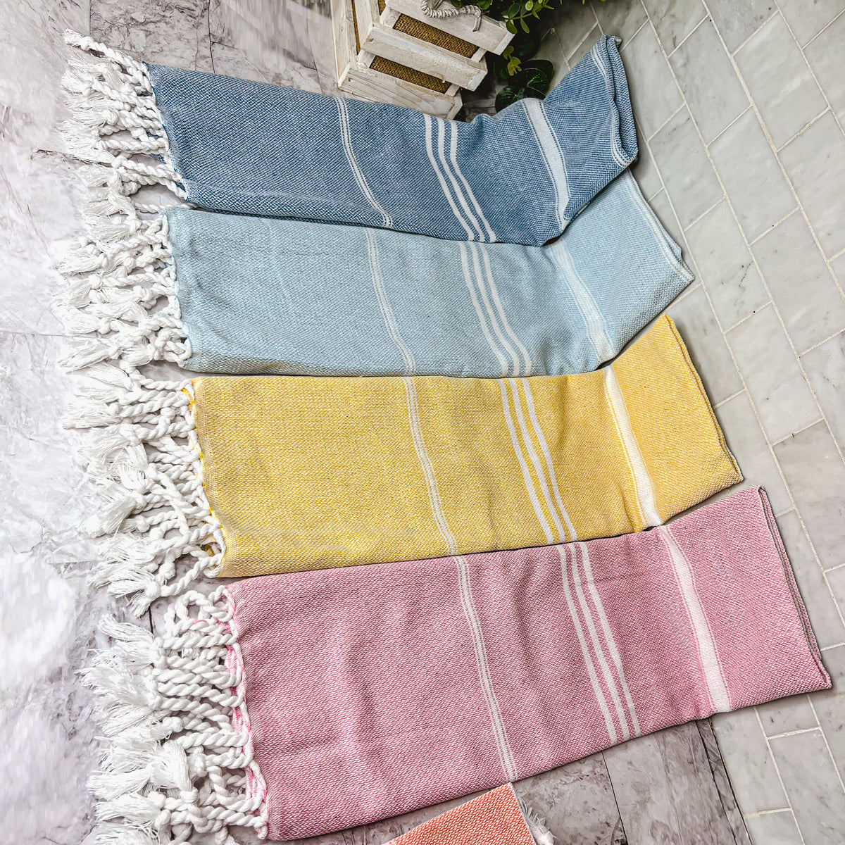 Turkish Hand Towel Oversized 100% Cotton Peshtemal Lightweight Absorbent