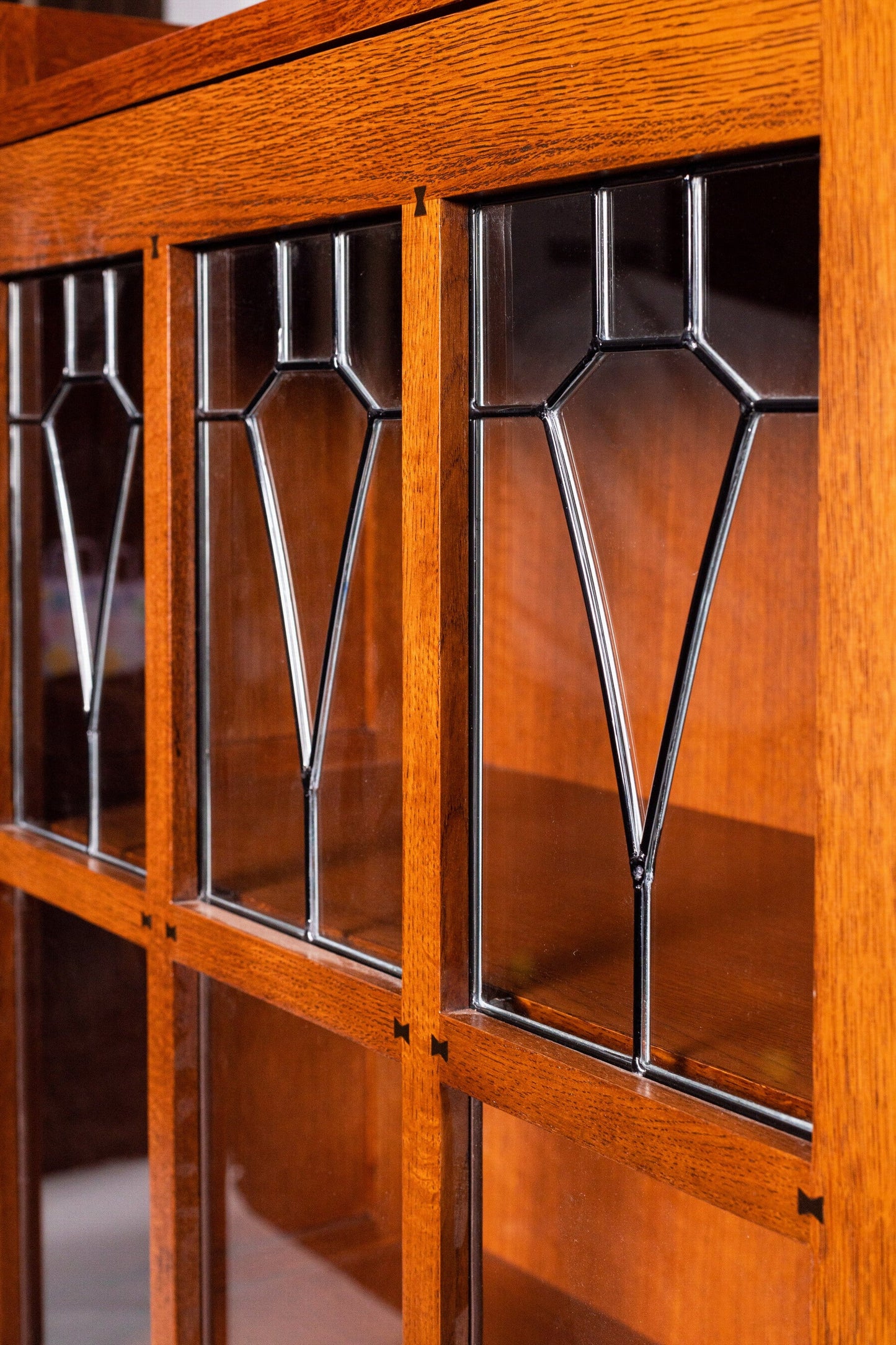 Mission Leaded Glass Bookcase with Lock & Key