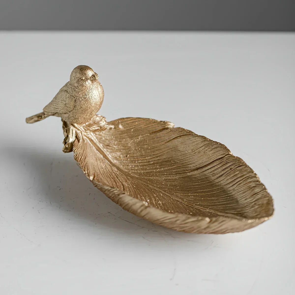 Bird Feather Storage Box Home Decoration, non- contact