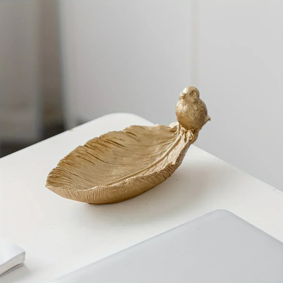Bird Feather Storage Box Home Decoration, non- contact