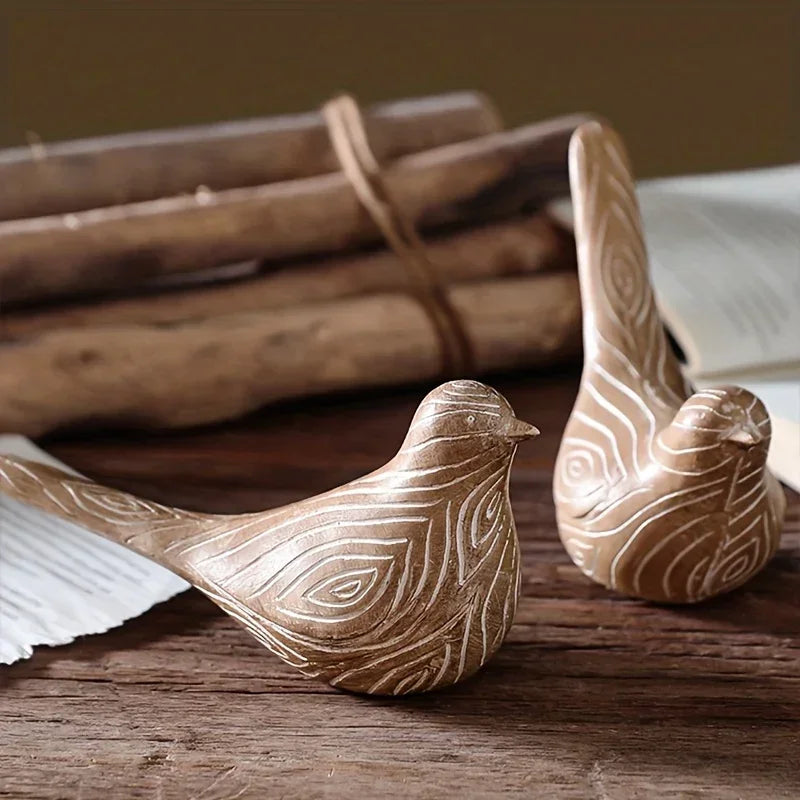 Bird Statues - Decorative Wood Grain Lovebirds