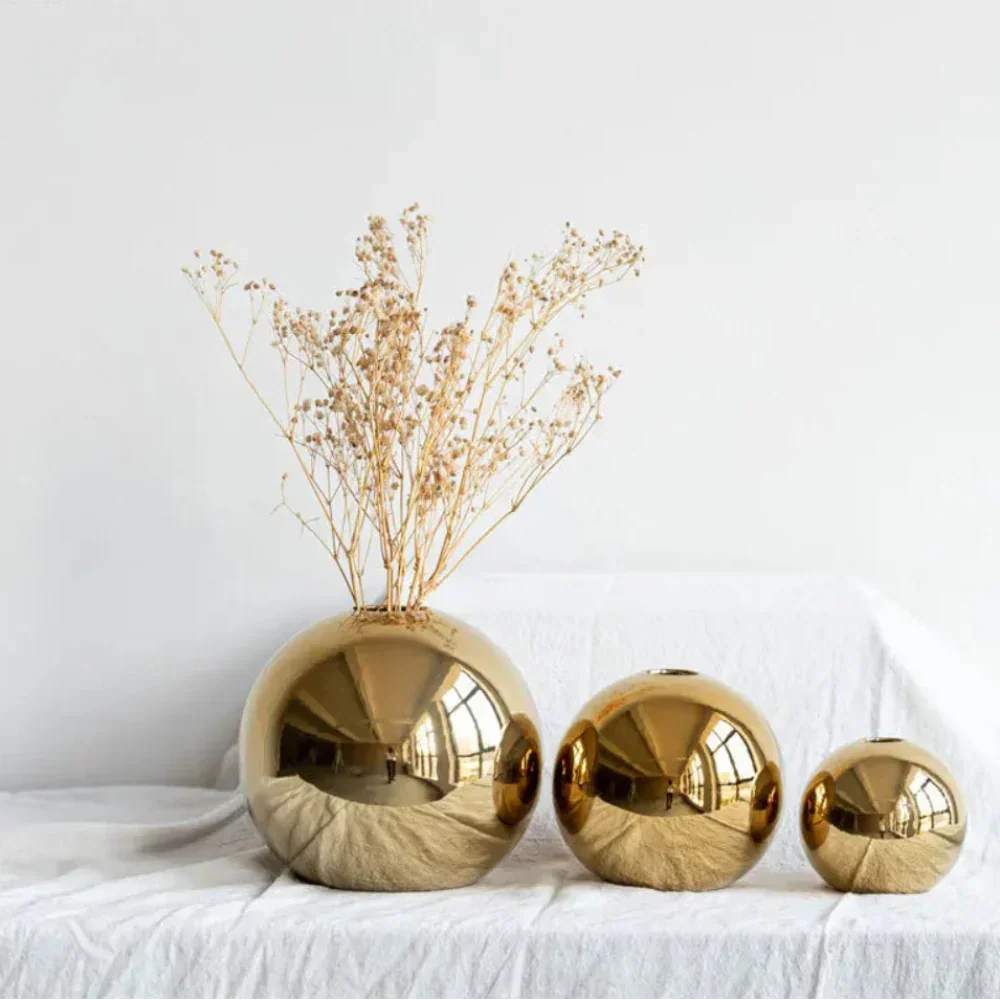 Ceramic Golden Ball Vase with Unique Rounded Design