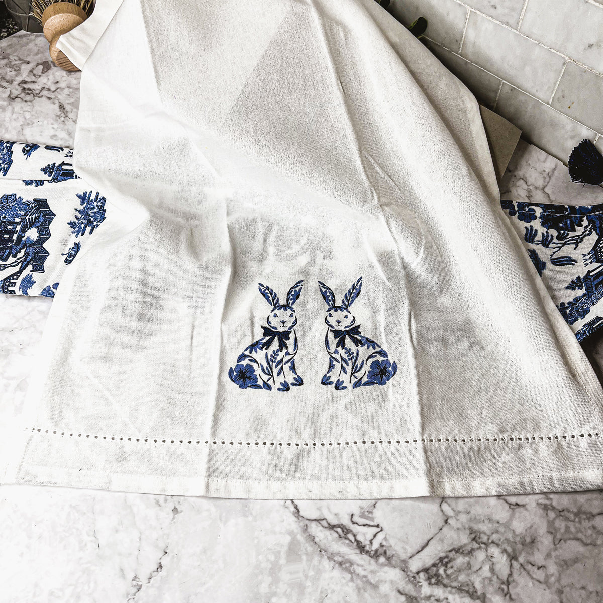 Chinoiserie Bunny Embroidered Cotton Dish Towels Oversized Tassel 17x29