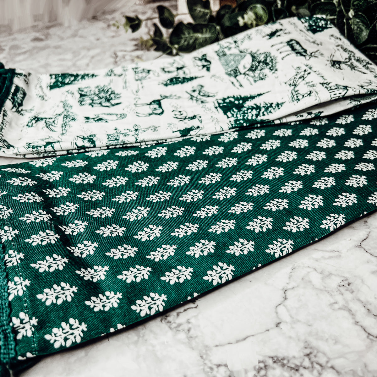 Forest Green Christmas Dish Towels Of 2 - 100 Percent Cotton Super Absorbent