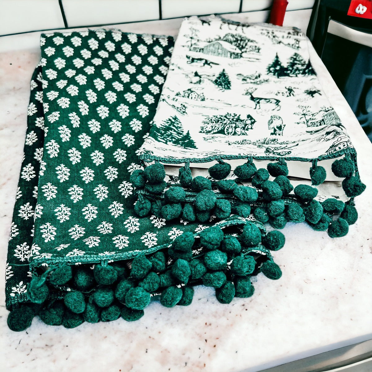 Forest Green Christmas Dish Towels Of 2 - 100 Percent Cotton Super Absorbent