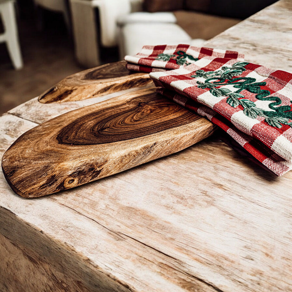 Holiday Charcuterie Board Set With Tartan Kitchen Towels - 2-Piece Gift