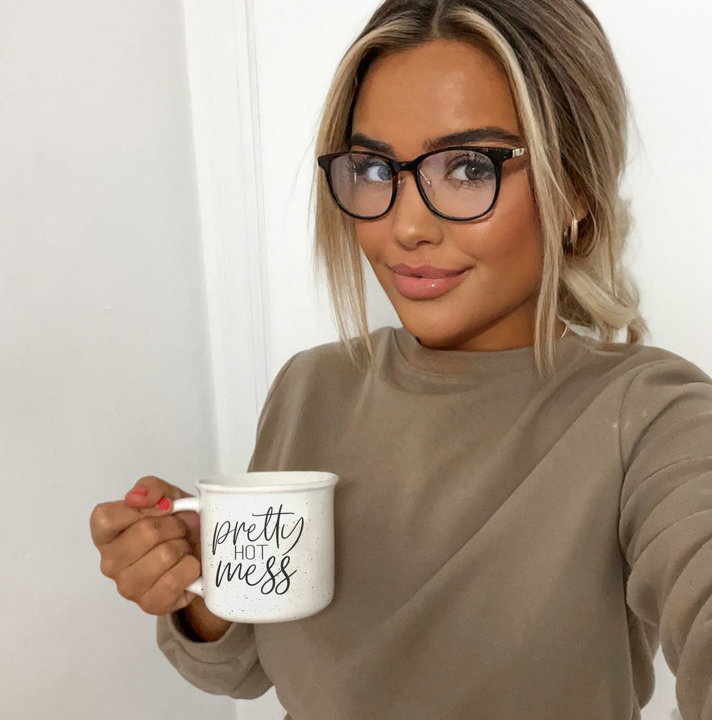 Pretty Hot Mess 14.5oz Ceramic Coffee Mug Funny Hot Mess Quote Cup For Home Office And Travel
